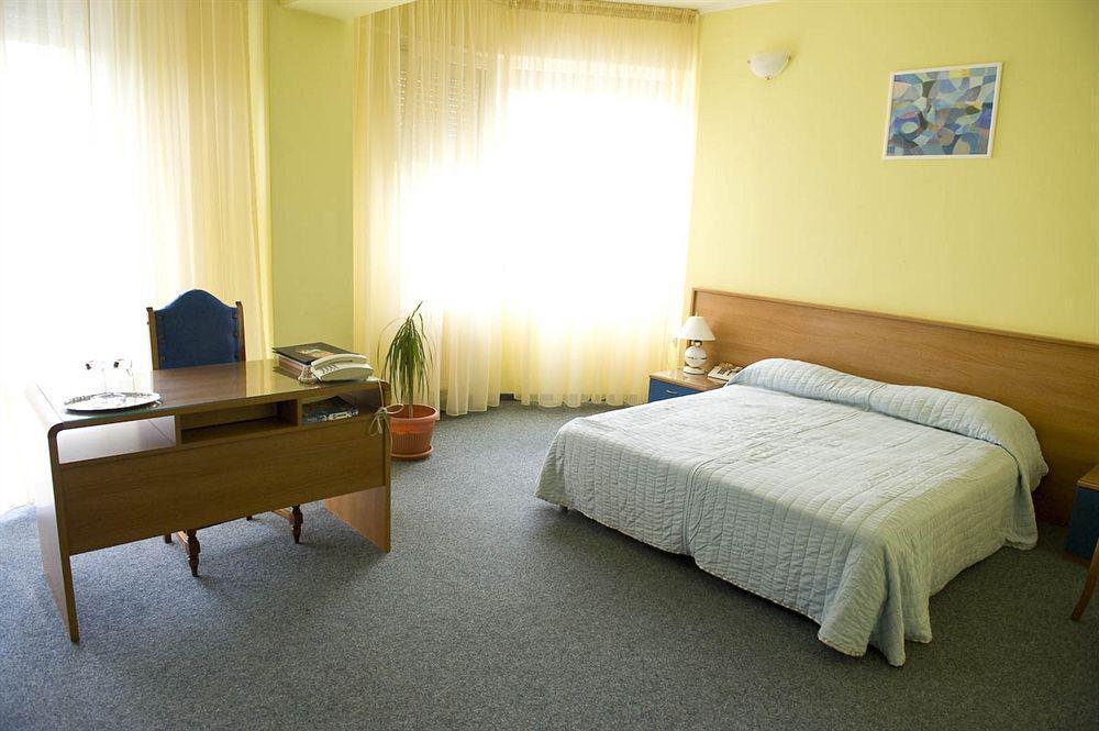 Hotel Reghina Timişoara Eksteriør billede